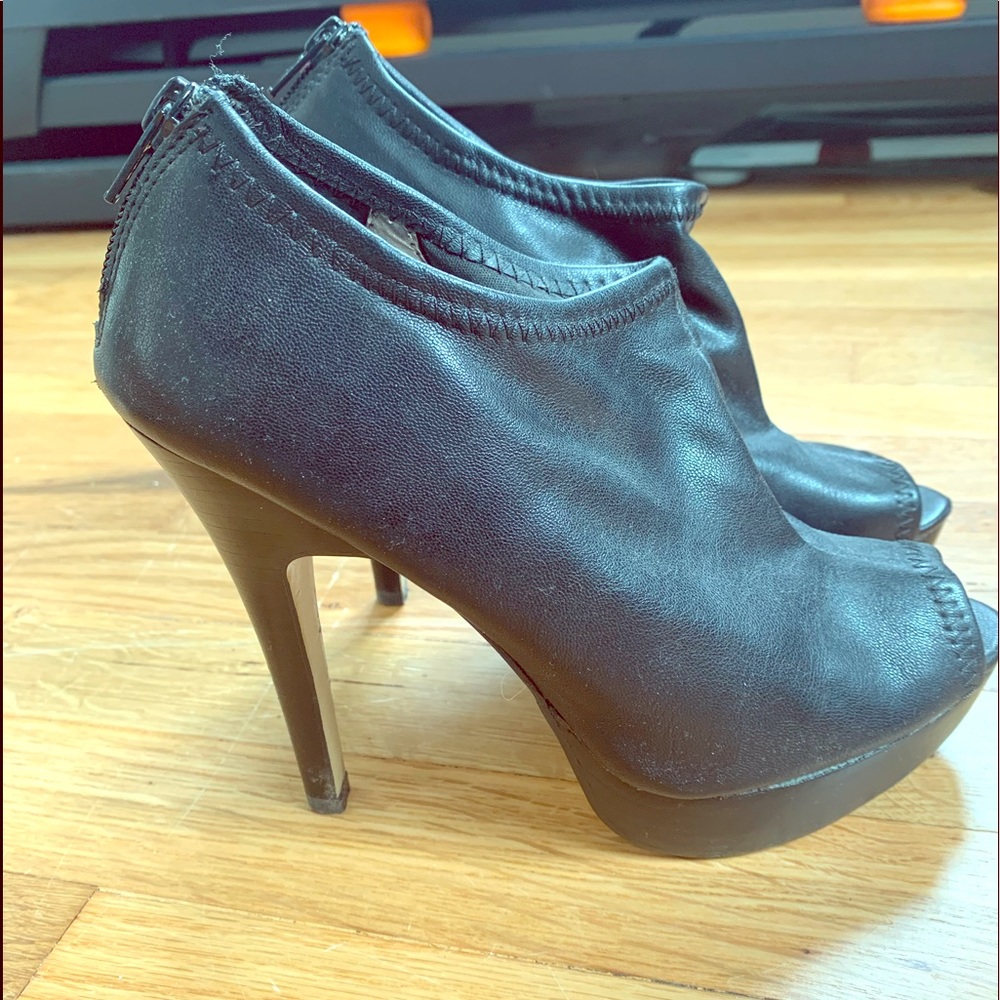 Nine West peep toe ankle zipper heels